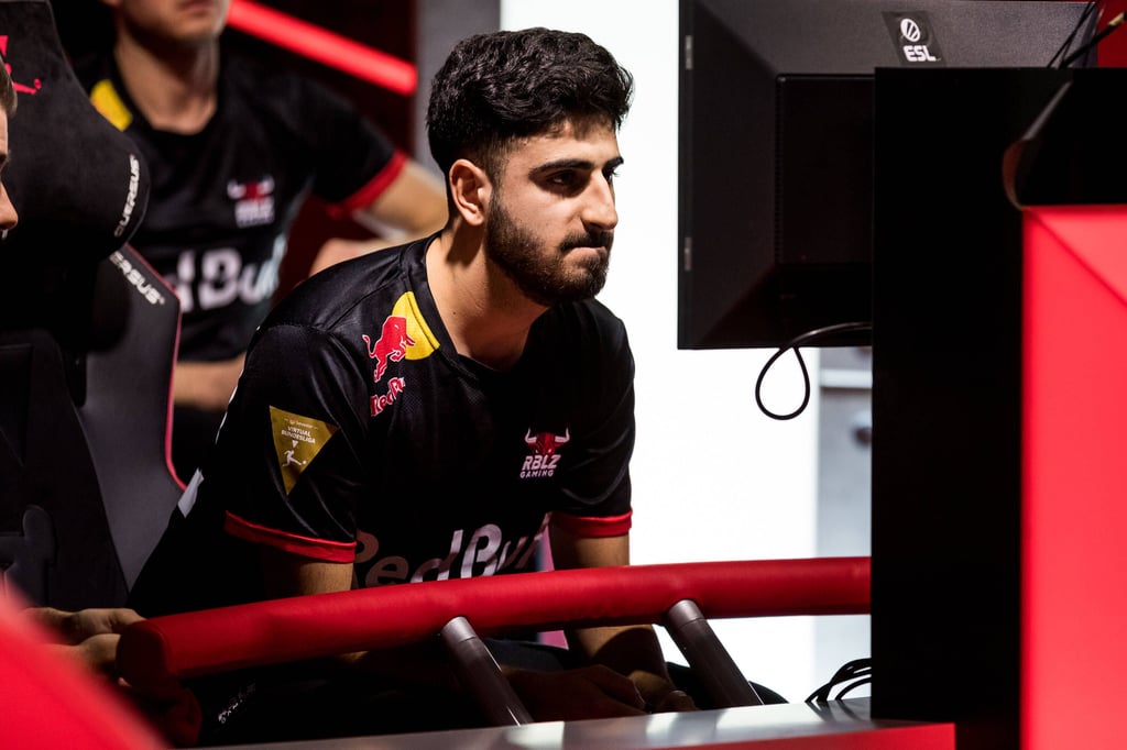 Umut Gültekin an der Konsole.