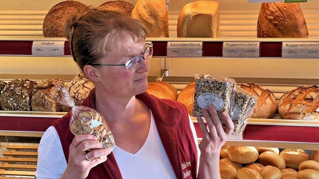 Stephanie Amme im Verkaufsraum in der Wilslebener Bäckerei.