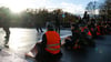 Klimaaktivisten der "Letzten Generation" sitzen in München und blockieren den Verkehr.