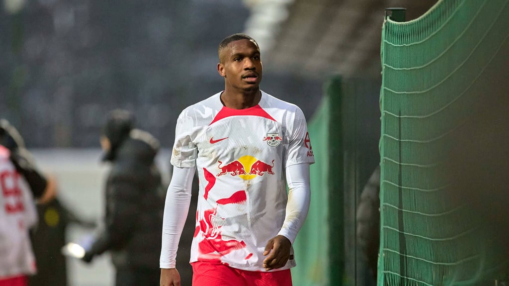 Massiv gebaut: Daniel Ihendu nach dem 2:1 im Test gegen AC Horsens.