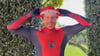 Prinz Harry ist für seinen Weihnachtsgruß ins Spider-Man-Kostüm geschlüpft.