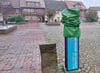 Seit Mai dieses Jahres ist die E-Ladesäule neben dem Rathaus in Oebisfelde außer Betrieb. 