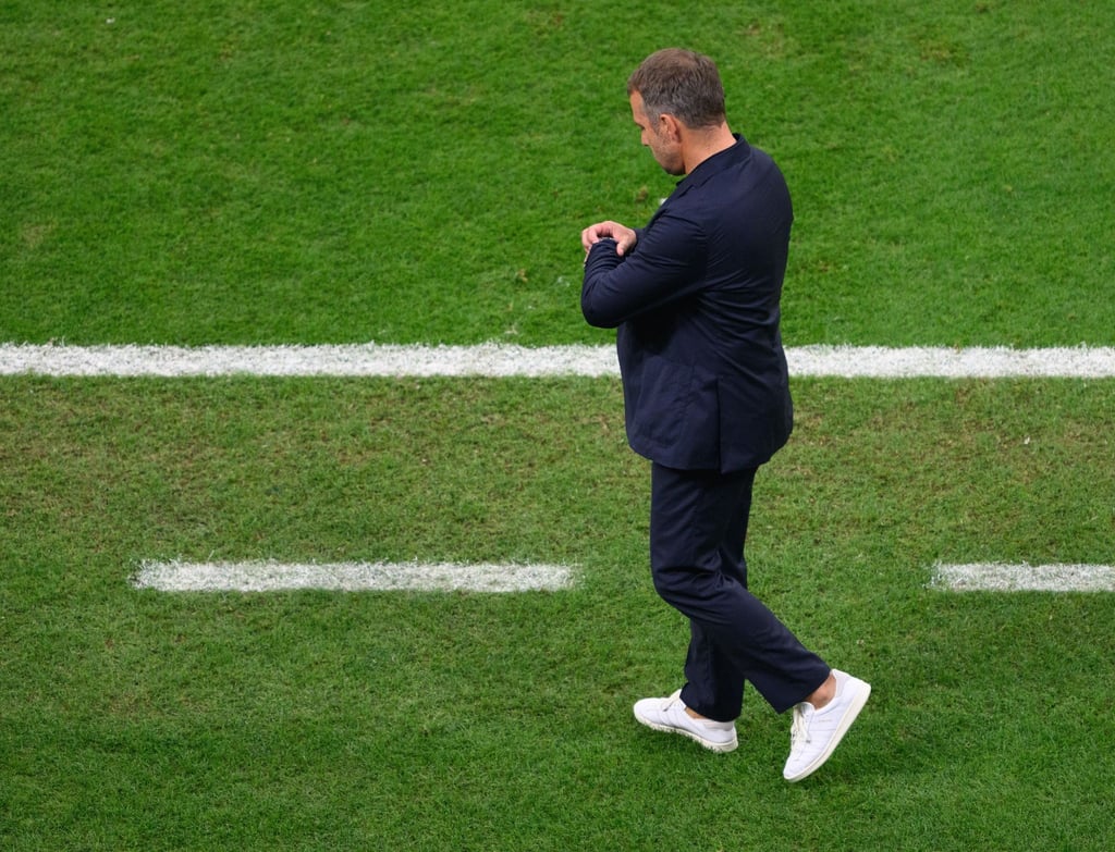 Bundestrainer Hansi Flick musste bei der WM mit seiner Mannschaft die vorzeitige Heimreise antreten.