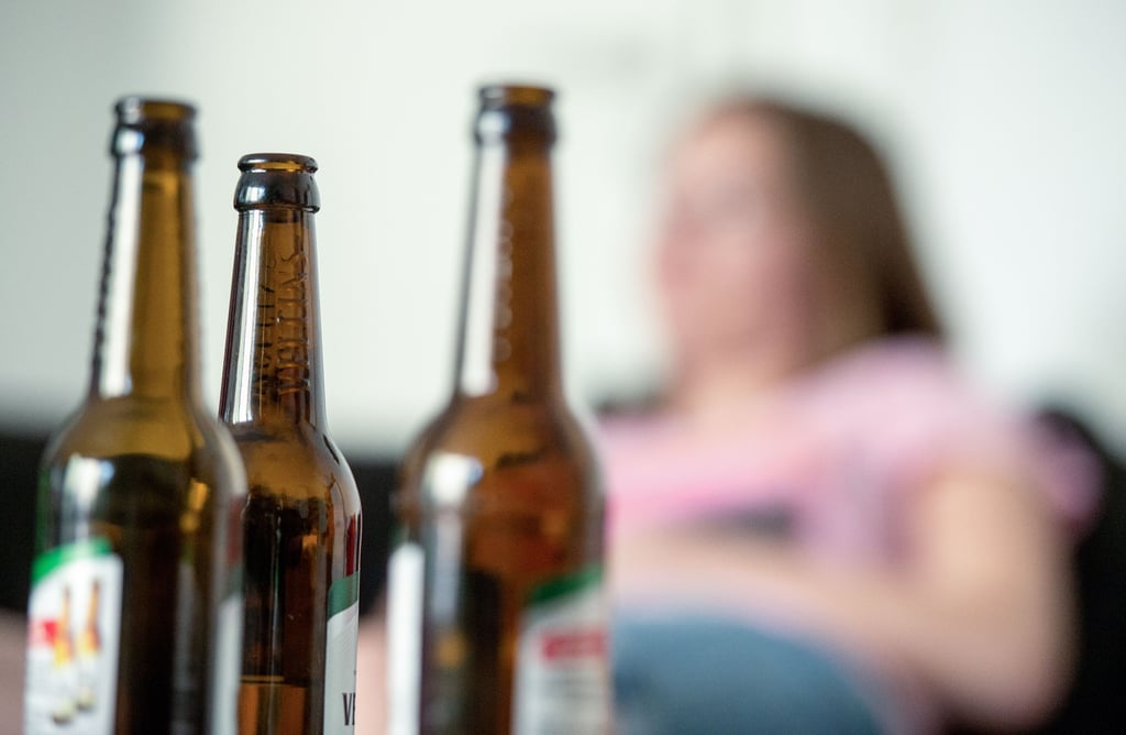 Die Corona-Pandemie hat die Gefahr von Alkoholsucht verstärkt. 2021 suchten mehr Abhängige die Suchtberatung der AWO Salzland auf.