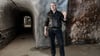 Jörg Andres ist Direktor des Museums Helgoland. Er steht in einem alten Bunkerstollen, der zur Zeit renoviert wird.