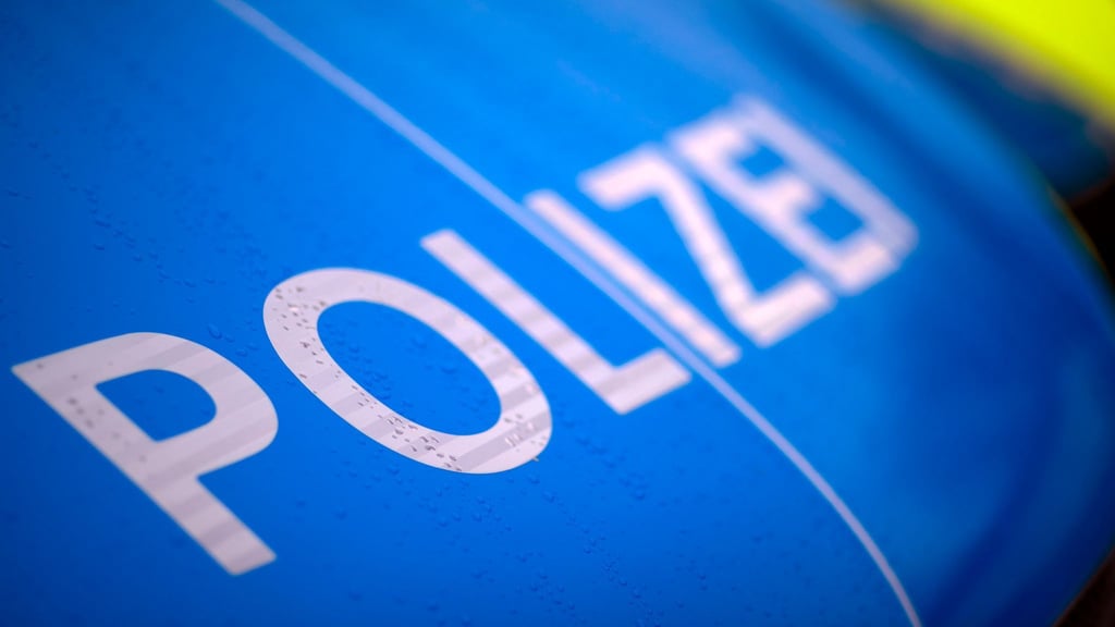 Die aktuellen Nachrichten aus Halle an der Saale in einem Clip. Foto: Jens Büttner/dpa/Symbolbild