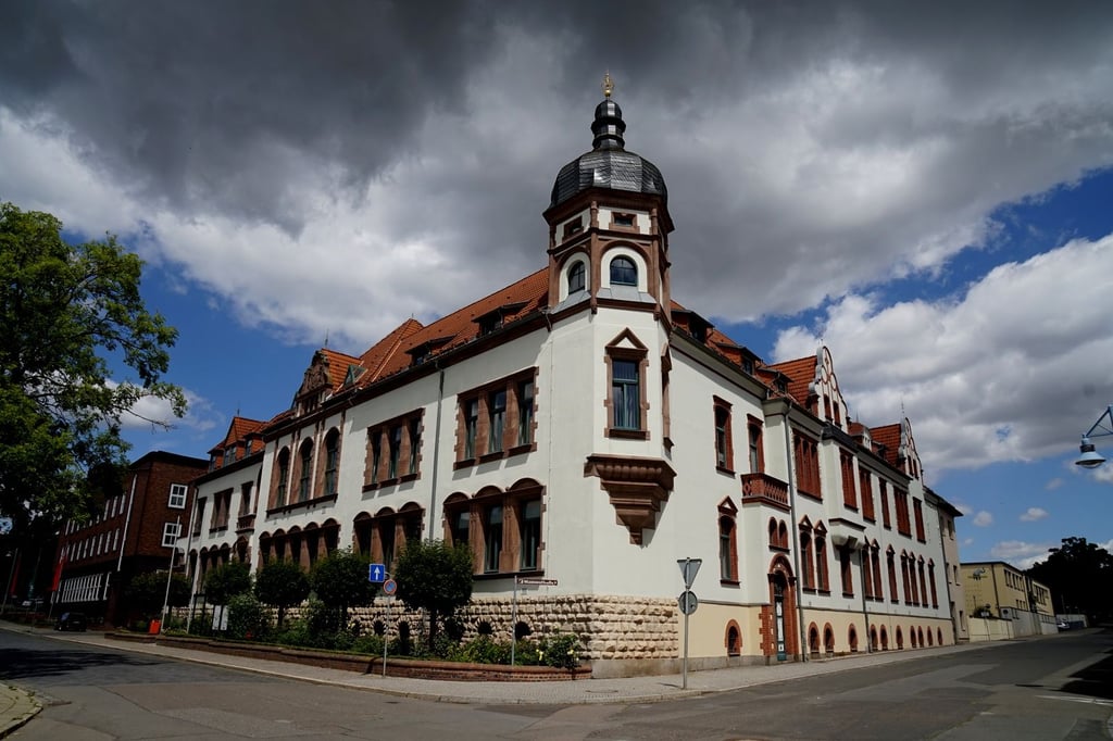 Blick auf die Kreisverwaltung in Sangerhausen.