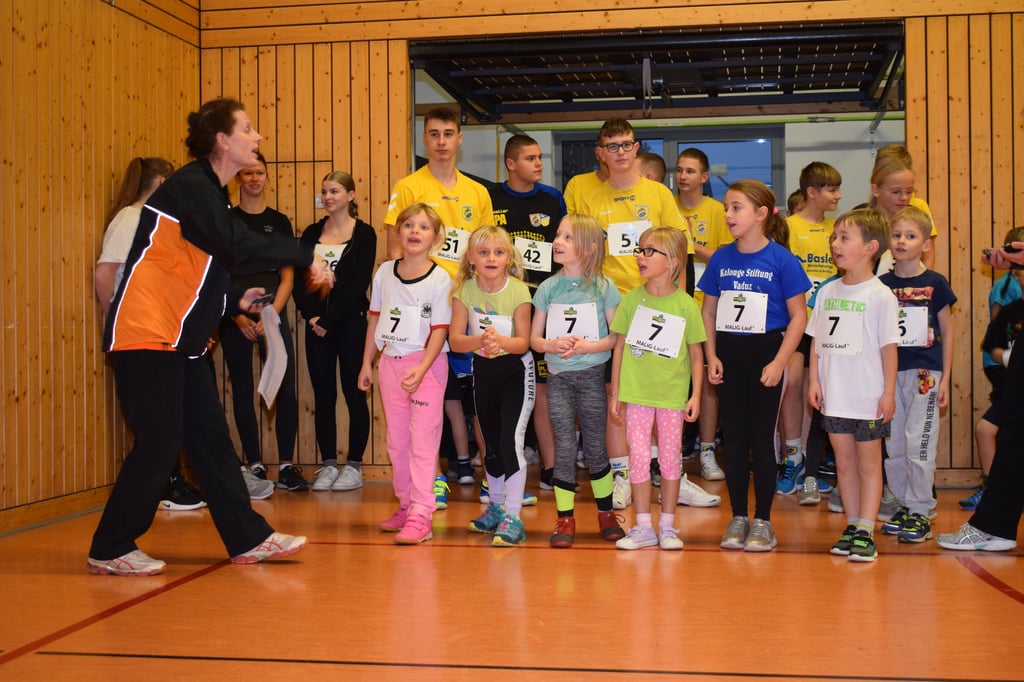 Gemeinsam mit Sandra Zeibig zählten die Kinder ab zehn rückwärts, bevor sie ihren Lauf starteten. Ihre Startnummern mit der 7 zeigen an, dass sie sich für einen Lauf über sieben Minuten entschieden haben. Malig steht für "Mein Alter lauf ich gern". Die Kinder und Jugendlichen können auf Wunsch auch ihr zwei- oder dreifaches Alter in Minuten laufen.