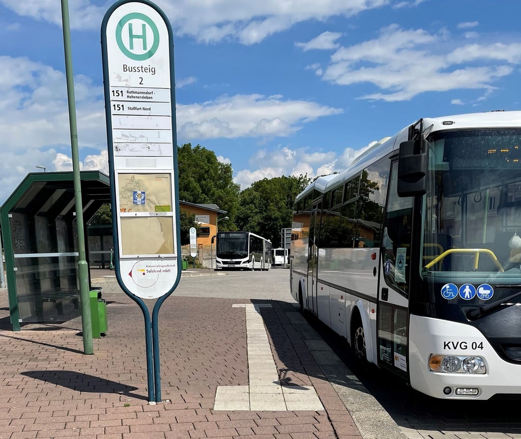 Der Busverkehr im Raum Staßfurt und Hecklingen muss neu organisiert werden. Hier der Busbahnhof Staßfurt.
