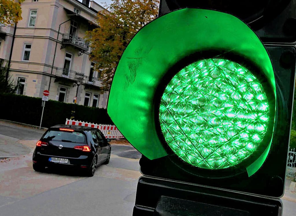 Ampeln zum Selbstschalten: In vielen größeren Städten können sogar Hobby-Hacker eine grüne Welle auslösen.