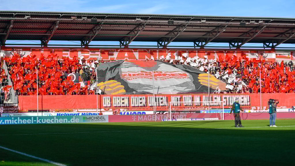 Beim Halleschen FC sind Fans und Mannschaft in der sportlichen Krise enger zusammengerückt.