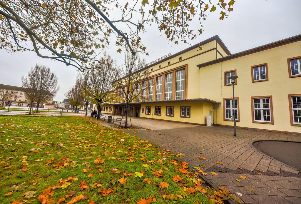 Im Bahnhof Merseburg hat die Bahn derzeit noch 1.200 Quadratmeter ungenutzter Laden- und Büroflächen. Letztere vor allem im Obergeschoss.