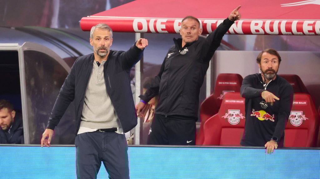 Alexander Zickler (Mitte) mit Marco Rose und Marco Kurth.