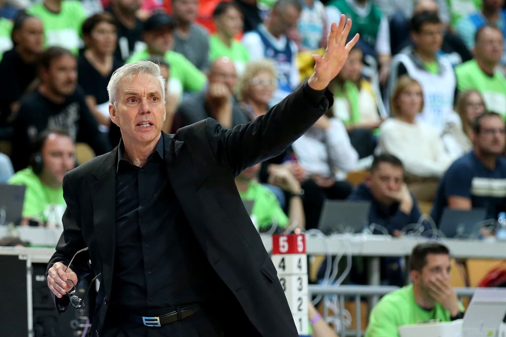 Ist mit Deutschlands Basketballern bei der WM dabei: Coach Gordon Herbert.