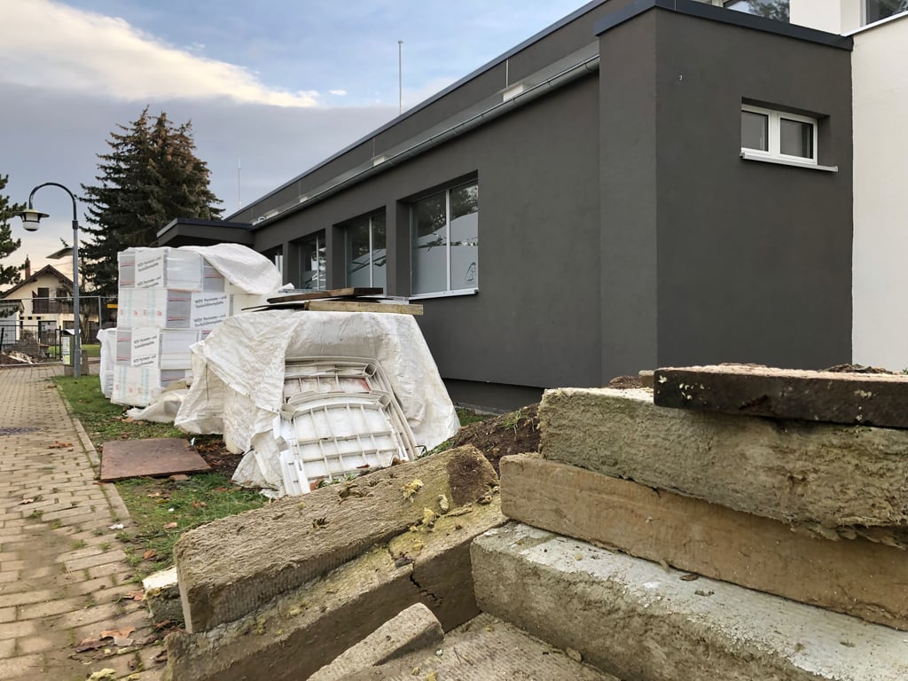 Alle Räder stehen still am Weißenfelser Hallenbad.