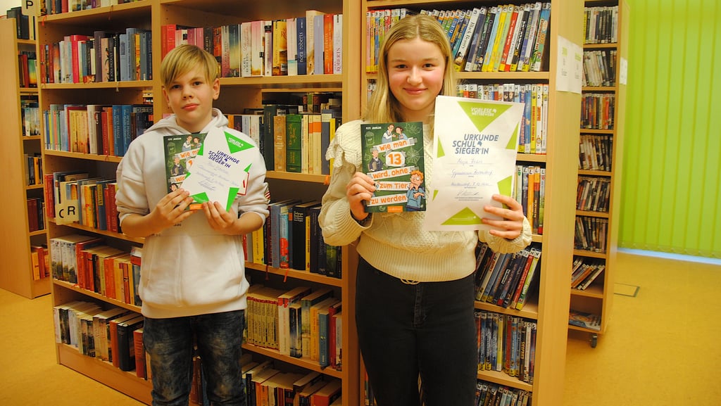 Paul Pillatzke (links) und Mirja Kohrs sind die besten Vorleser des Gymnasiums und der Sekundarschule.