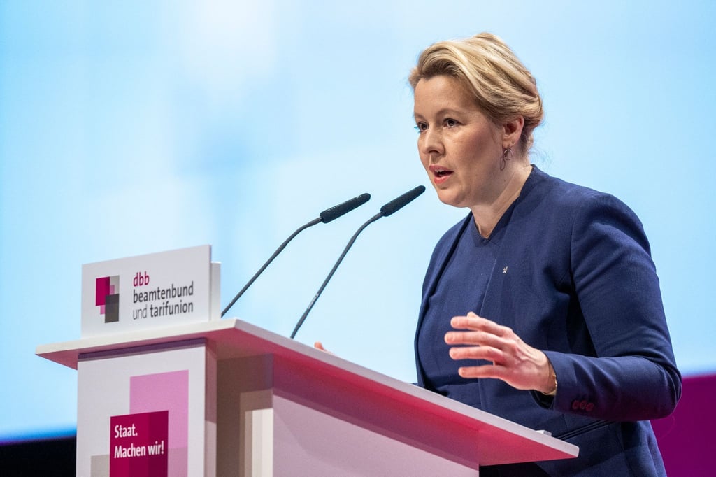 Zu sehen ist Franziska Giffey (SPD), die Regierende Bürgermeisterin von Berlin.