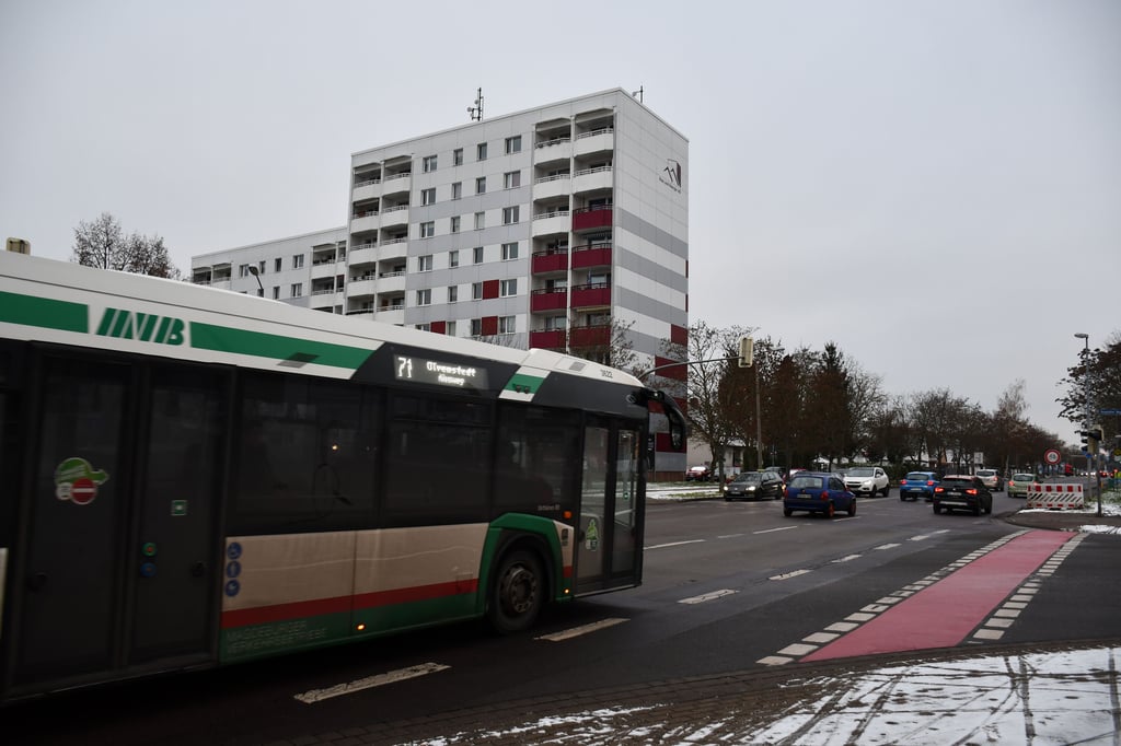 Bislang fährt ein Bus zum Magdeburger Einkaufszentrum Flora-Park.