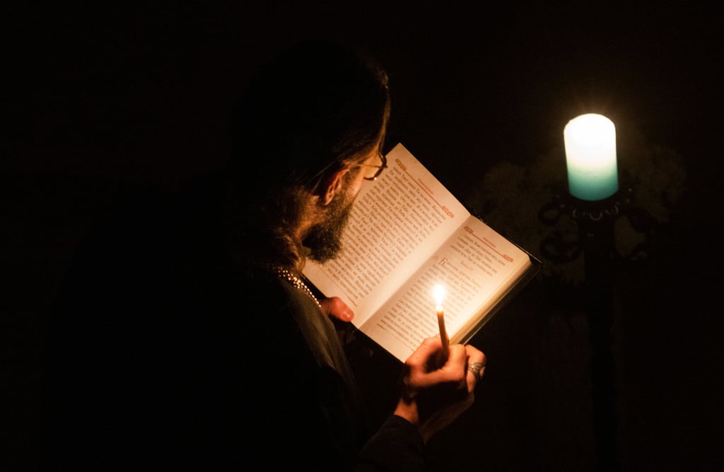 Im falle eines Blackouts bleibt der Strom weg. Wärmestben und Elektrotankstellen werden eingerichtet.