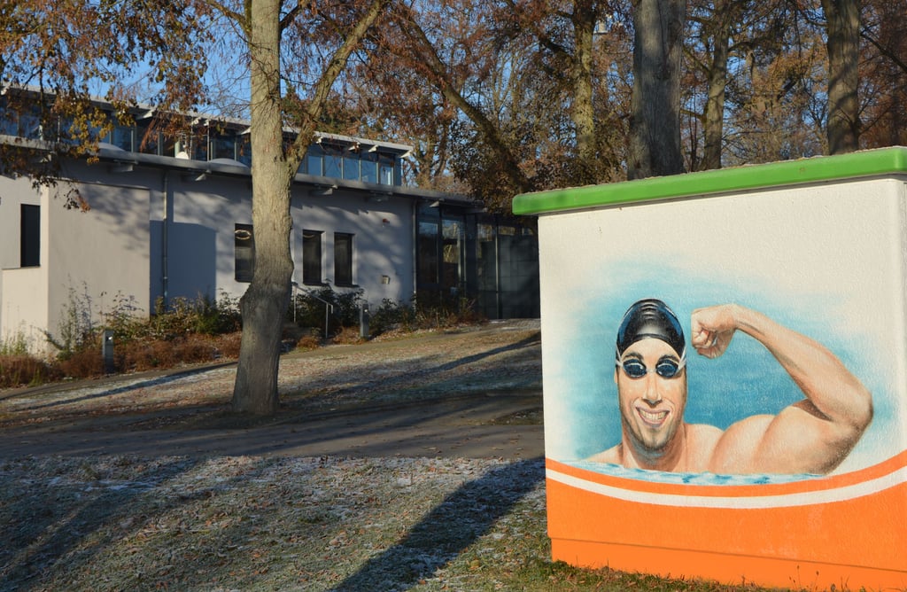 Das Schwimmbad am Fuchsbau kostet die Stadt Osterburg von nun an deutlich mehr.