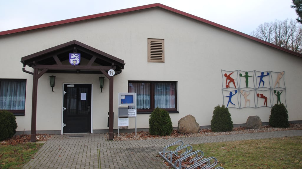 Auch das Mehrzweckgebäude in der Winterfelder Schulstraße soll bei einem flächendeckenden Stromausfall als Anlaufpunkt für Bürger dienen.