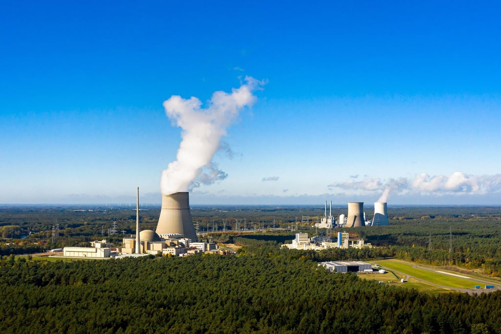 Das Kernkraftwerk Emsland (Luftaufnahme mit einer Drohne). Dieses Atomkraftwerk gehört zu den drei letzten in Deutschland.