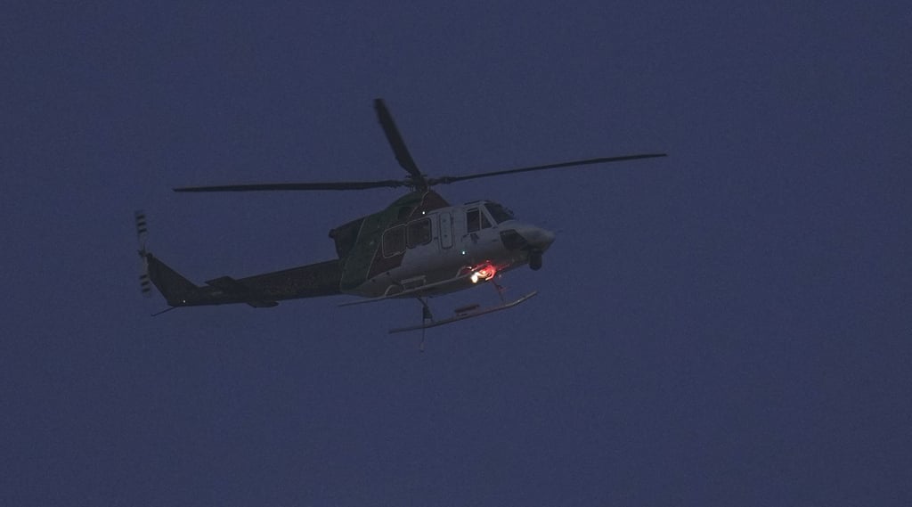 Über der Innenstadt von Magdeburg kreiste am Donnerstagabend mehrfach ein Hubschrauber der Polizei.