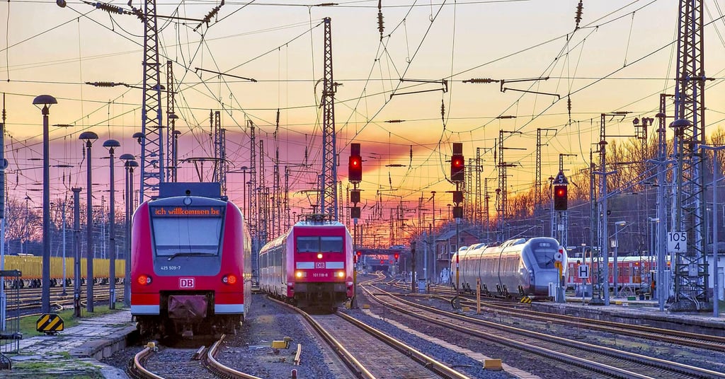 Verbundfreie Zone: In fast keiner anderen Gegend in Deutschland ist Bahnfahren so teuer wie in der Altmark. Nun werden Bahnfahrten vom und zum Stendaler Hauptbahnhof (Foto) im Schnitt 9 Prozent teurer.