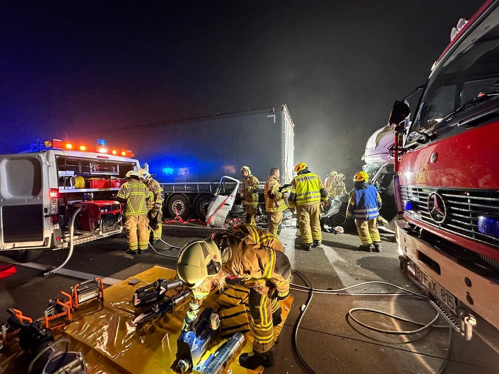 Mehrere Schwerverletzte gab es Ende November auf der A 9 bei einem Unfall