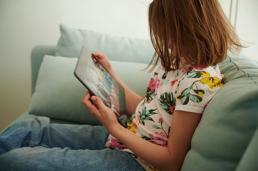 Das Machen Schulkinder Im Sommer 94 Studie: Schulkinder verbringen über zwölf Stunden täglich im Sitzen