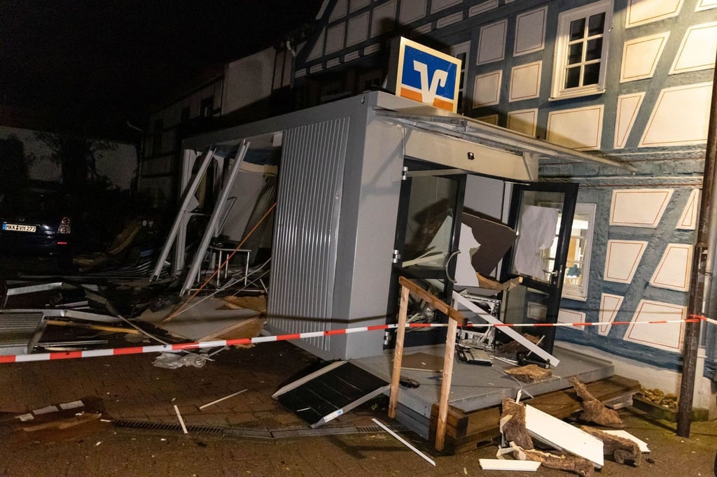 Im Ortsteil Rothenbergen in Hessen wurde ein Geldautomat gesprengt.