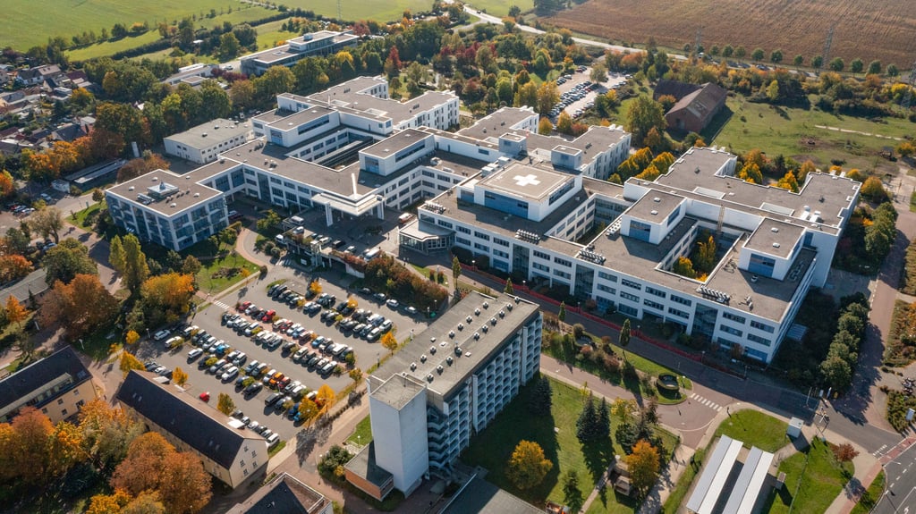 Blick auf das Klinikum in Dessau.
