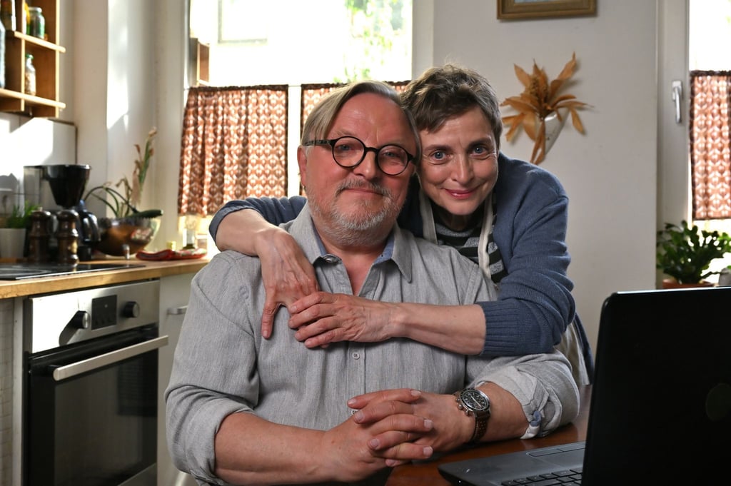 Ralph (Axel Prahl) und Karin (Katharina Thalbach) in der TV-Komödie „Extraklasse - On Tour“.