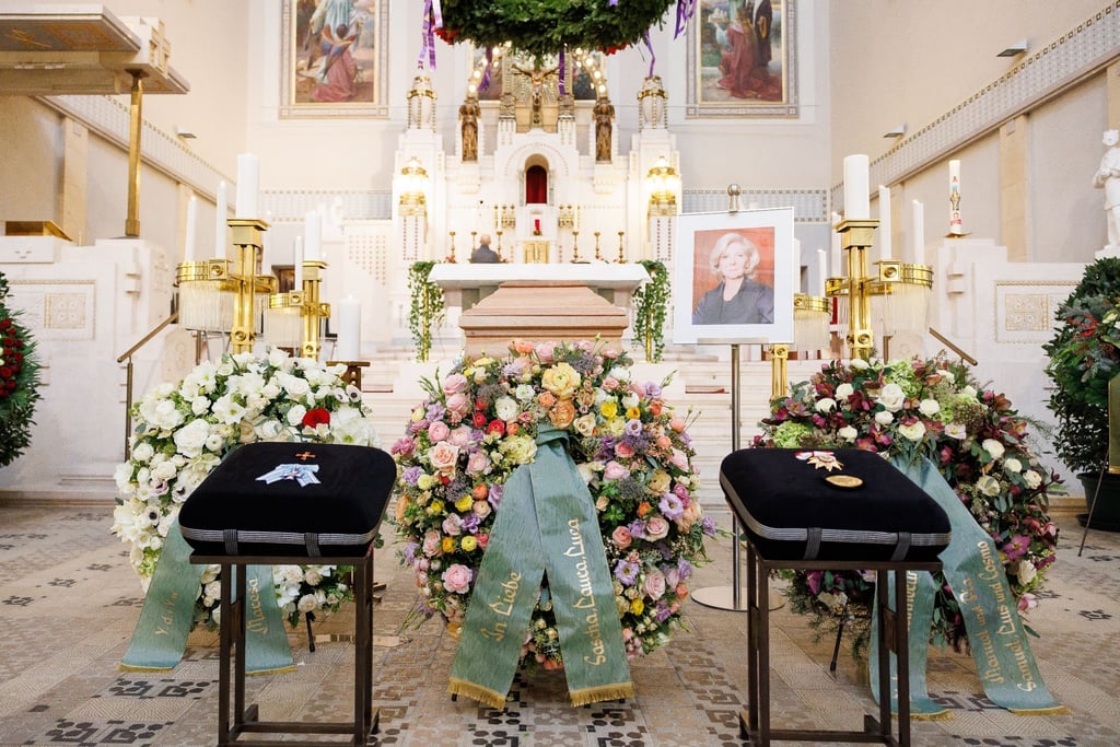 Der Sarg von Christiane Hörbiger ist in einer Kirche auf dem Wiener Zentralfriedhof aufgebahrt ist. Die Schauspielerin starb am 30. November im Alter von 84 Jahren.