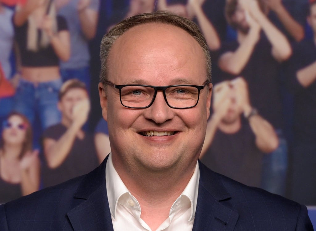 Oliver Welke blickt satirisch auf das Jahr 2022 zurück.