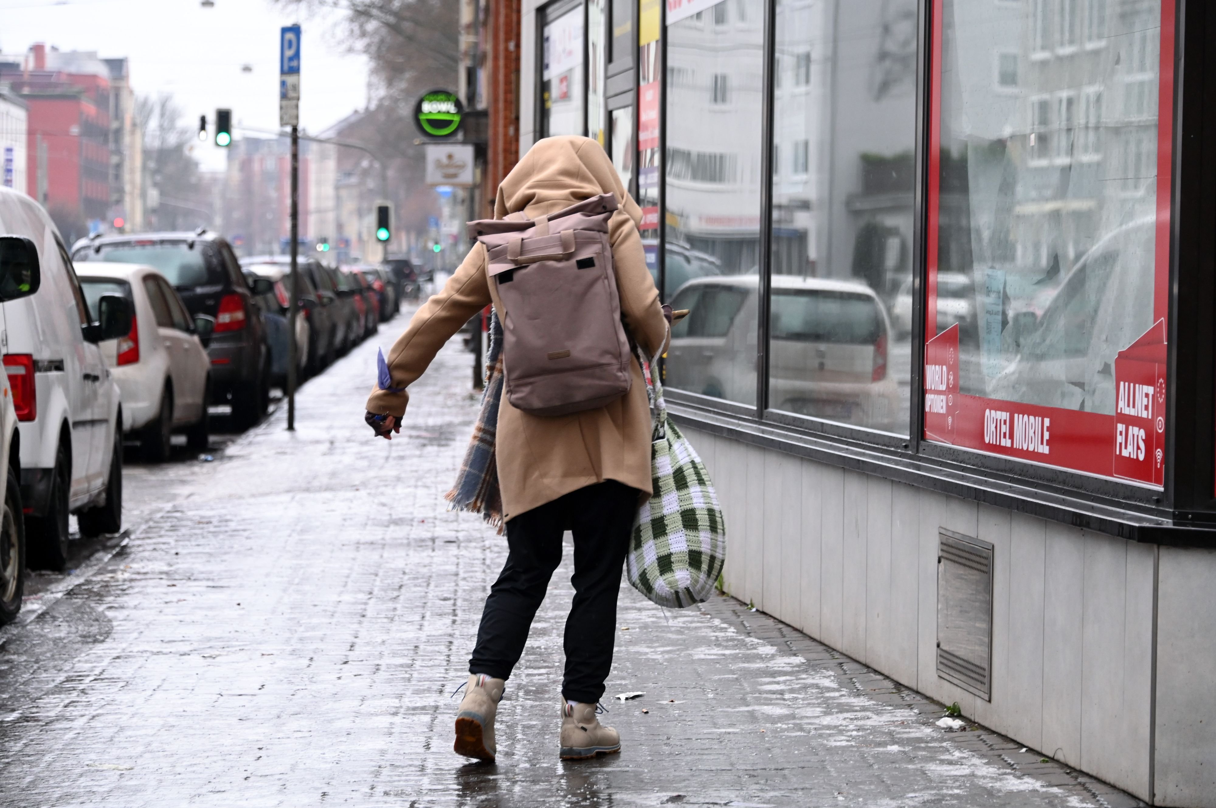 Glätte, Glatteis, Blitzeis In Sachsen-Anhalt: So Lief Der Montag