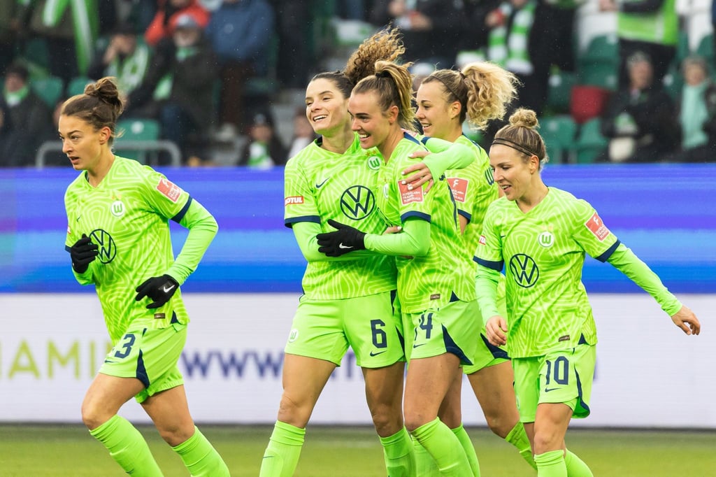 Wolfsburg setzte sich souverän gegen Frankfurt durch.
