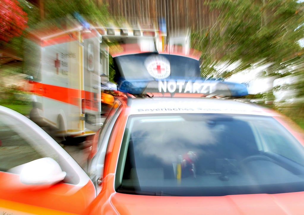 Etwa jede zehnte Fahrt des Rettungsdienstes im Salzlandkreis gilt als Fehlfahrt. Mitunter werden die Einsatzkräfte wegen absoluter Bagatellen kontaktiert.