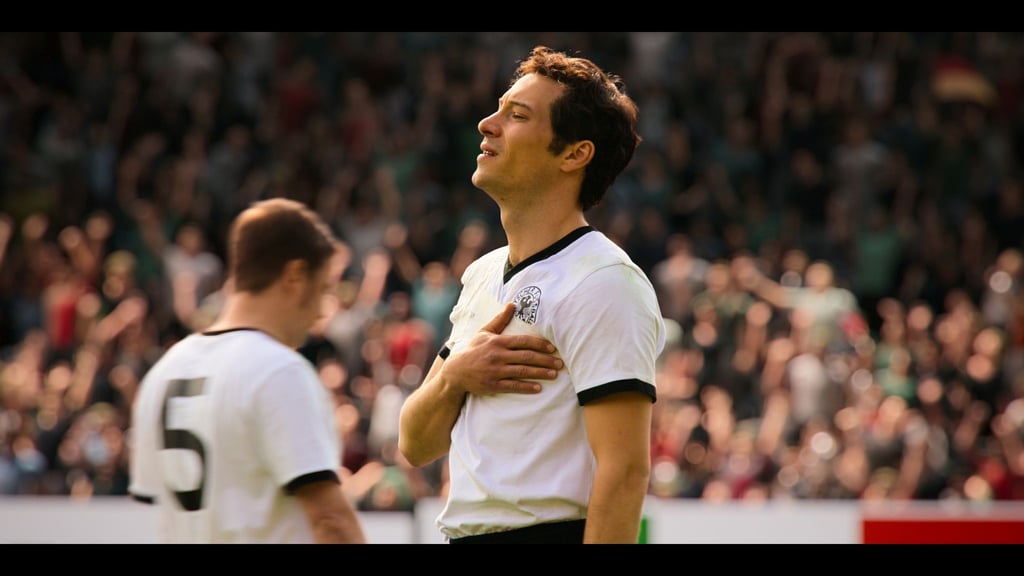 Schauspieler Klaus Steinbacher in seiner Rolle als Franz Beckenbauer in „Der Kaiser“.