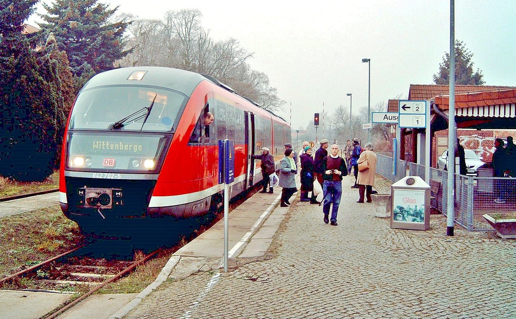 Die letzten Züge der Deutschen Bahn verließen am 11. Dezember 2004 den Arendseer Bahnhof.