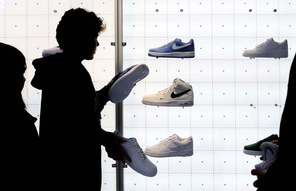 Kunden in einem New Yorker Nike-Geschäft.