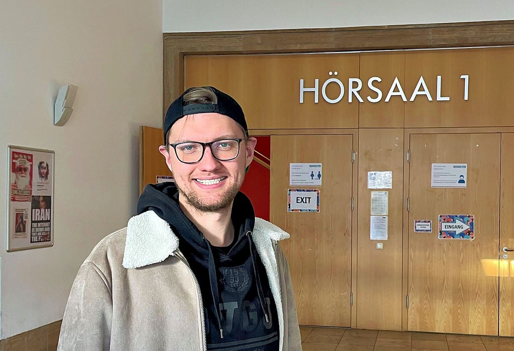 Gabriel Rücker studiert Sozialwissenschaften an der Otto-von-Guericke-Universität Magdeburg.