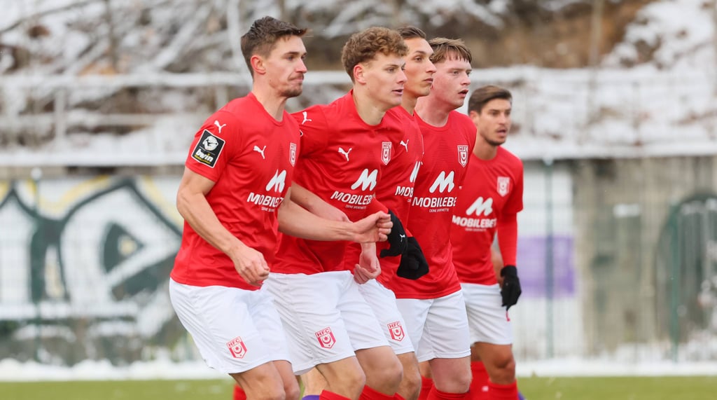 Der Hallescher FC spielt im Landespokal am 10. April 2023 beim SSC Weißenfels.