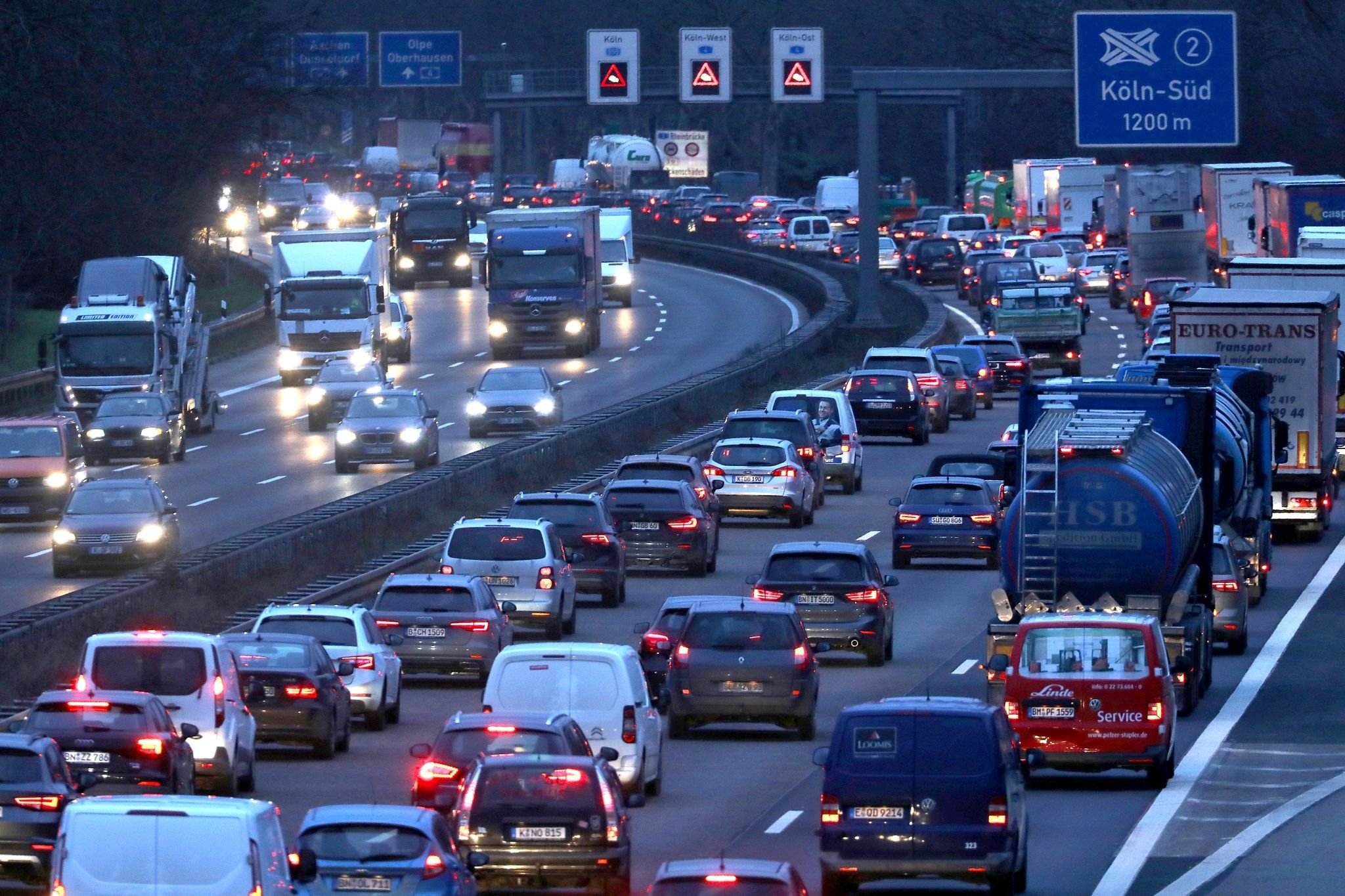 Weihnachten: Auf Deutschlands Straßen Könnte Es Heute Eng Werden