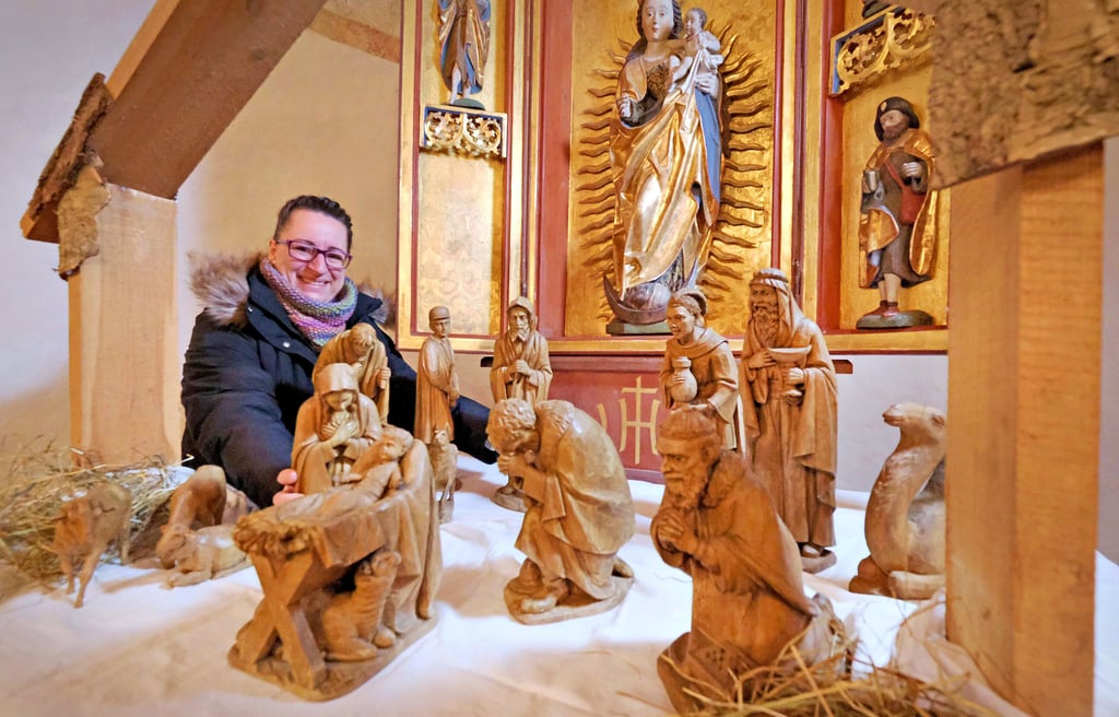 Kerstin Täubert-Lindemann wird mit den Raguhner Krippenfiguren und fünf Kindern in der Altjessnitzer Kirche das Krippenspiel aufführen.