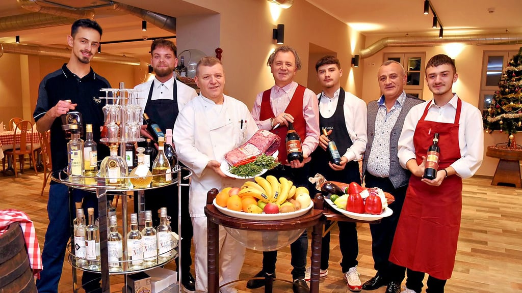 Familie Redzepi betreibt das neue Restaurant: Luigi (von links), Mario, Gelatino, Leonardo, Moni, Carlo und Erdi zählen mit zur Familie.