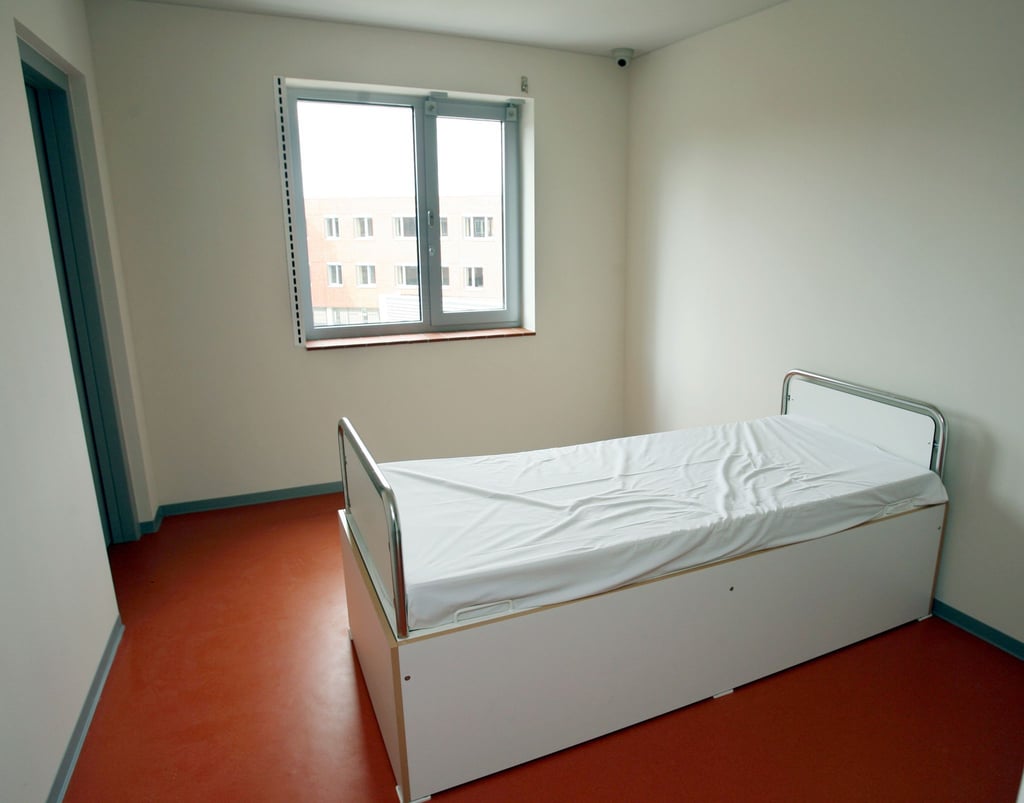 Ein so genannter Kriseninterventionsraum im Maßregelvollzug am Ökumenischen Hainich-Klinikum.