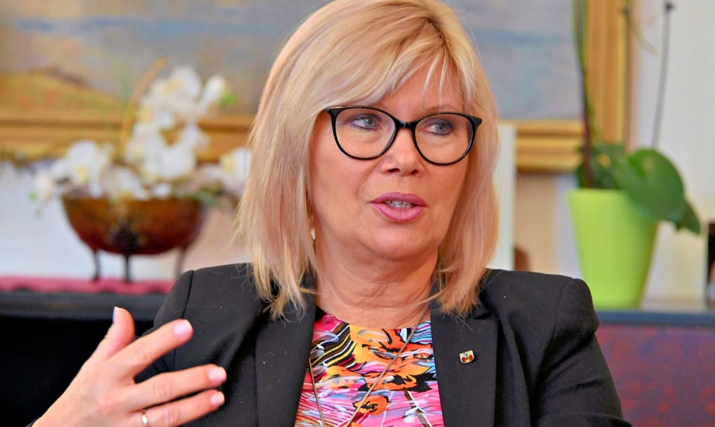 Oberbürgermeisterin Simone Borris (parteilos): „Viele suchen das Gespräch mit mir. Das ist gut und freut mich.“