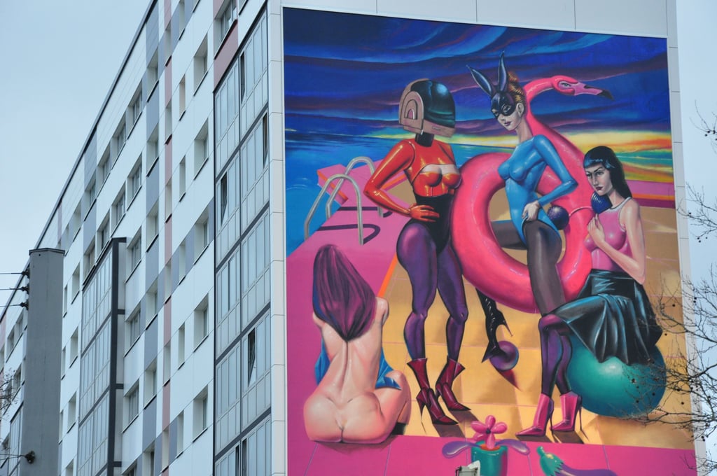 Das Wandbild von Robin Zöffzig in Magdeburg-Neustadt.