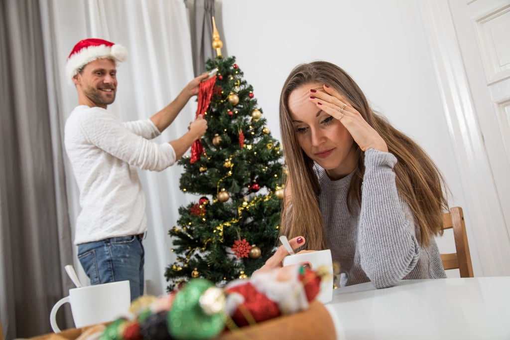 In einer Umfrage gab jeder dritte Befragte zu, dass für ihn Weihnachten stressig ist. Da will dann wenig Fröhlichkeit aufkommen.